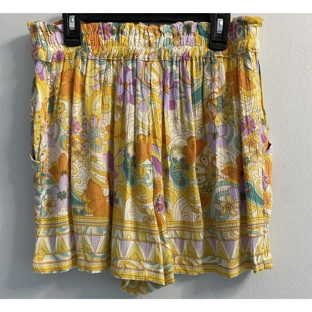 NWT Angie Womens Yellow Floral Elastic Waist Shorts Size M 100% Rayon - Picture 4 of 10